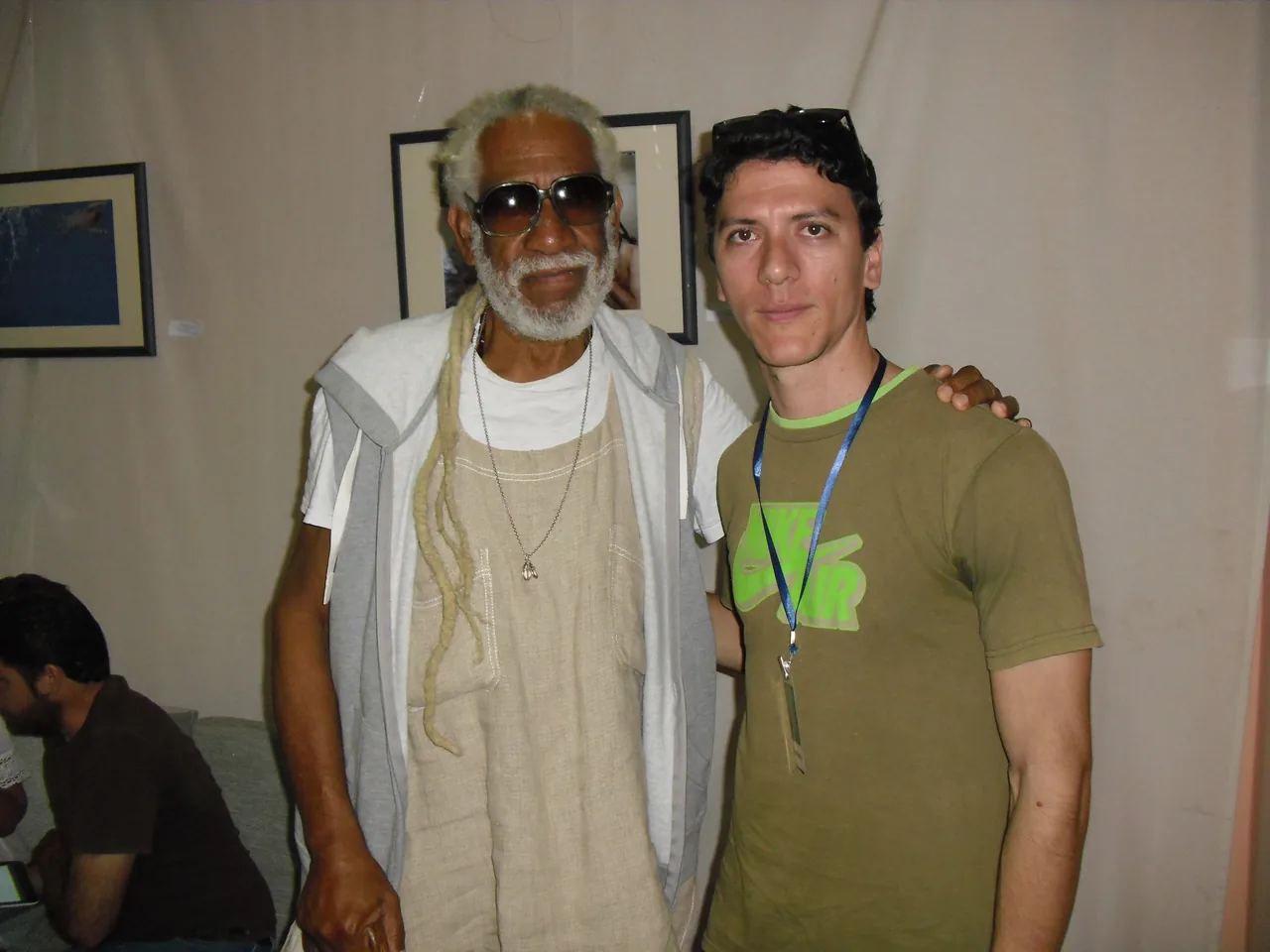 Luis Alberto Saldaña, with Manuel Mendive, with artists and colleagues